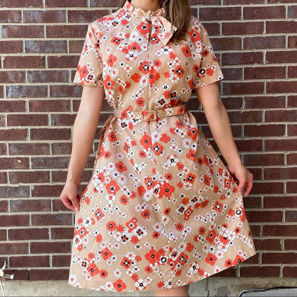 Vintage retro 60s/70s belted floral tie neck fit flare dress small medium - Picture 3 of 9